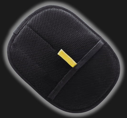 The Best Glove for Removing Pet Hair from Furniture, Clothes, and Beds